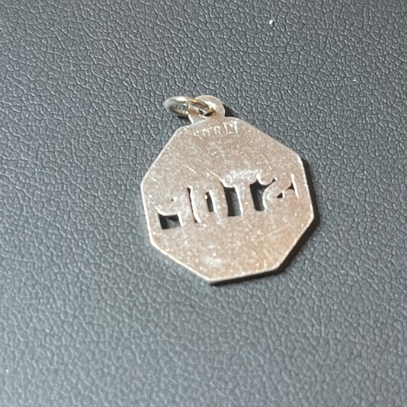 Vintage sterling silver pendant charm. “I’ll never stop loving you” - Picture 2 of 3